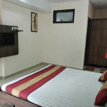 Hotel Palace Amritsar Bagian luar foto