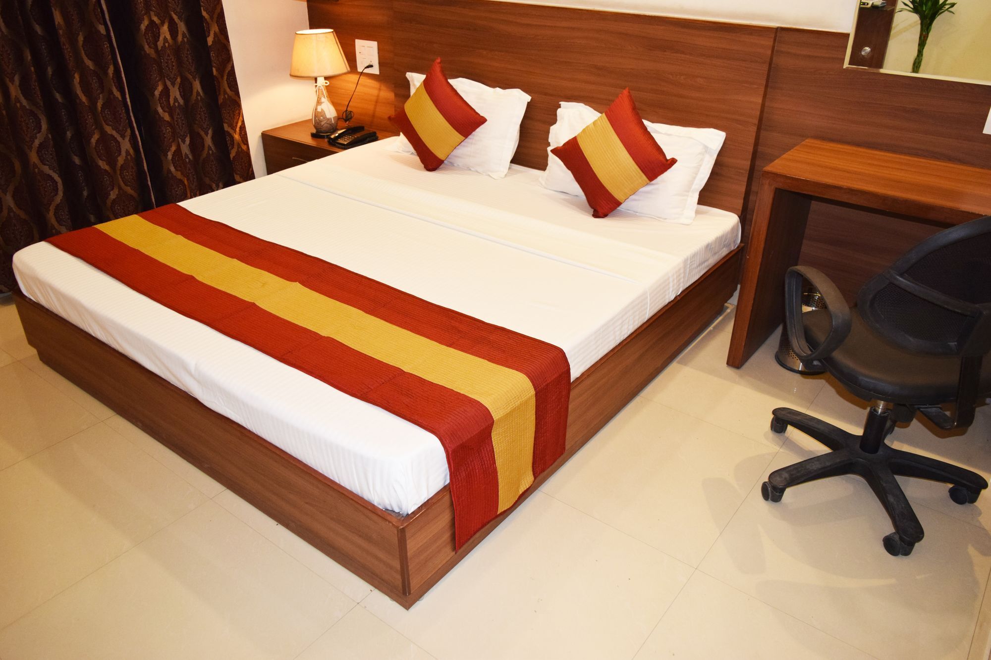 Hotel Palace Amritsar Bagian luar foto