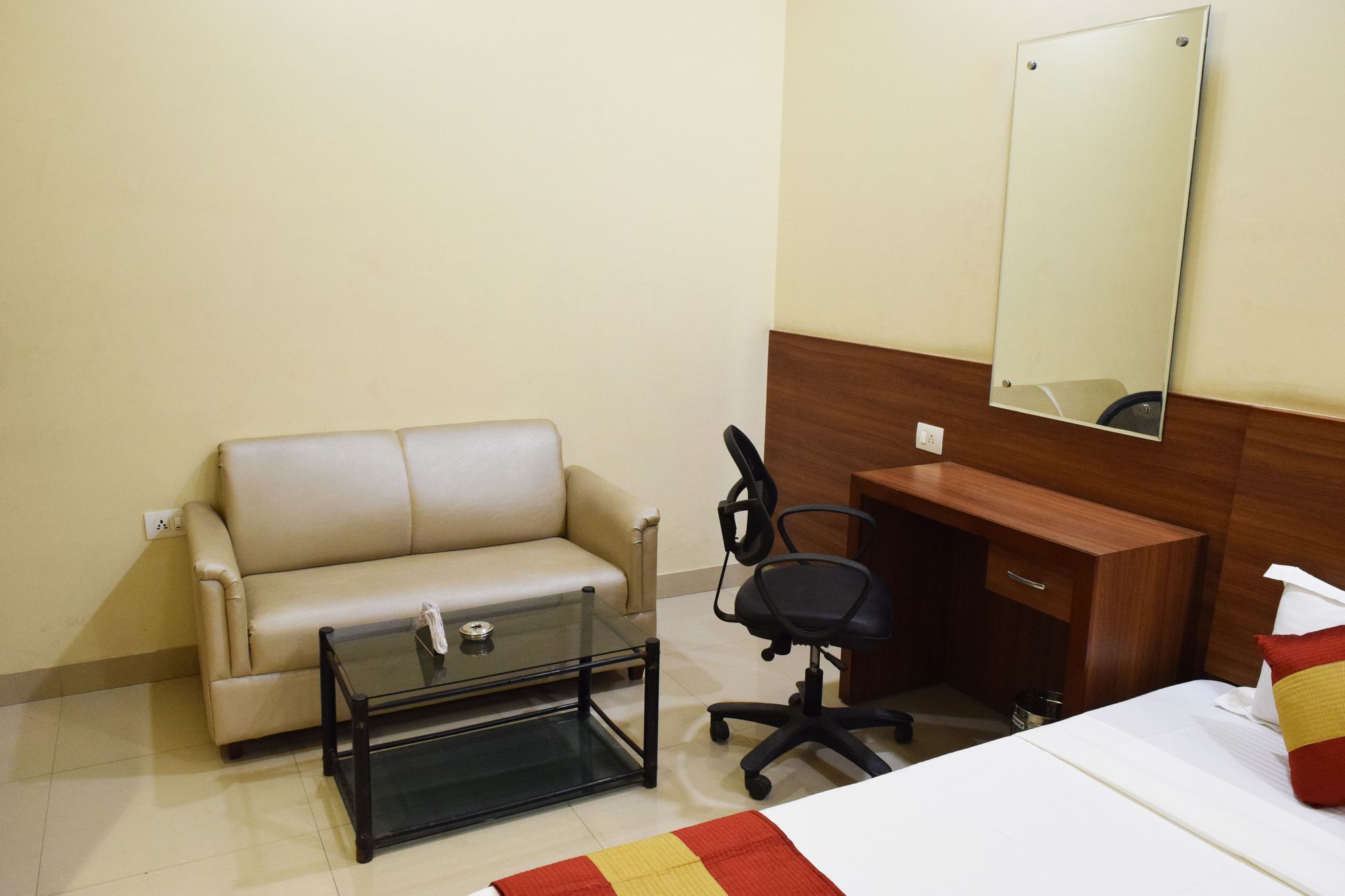 Hotel Palace Amritsar Bagian luar foto
