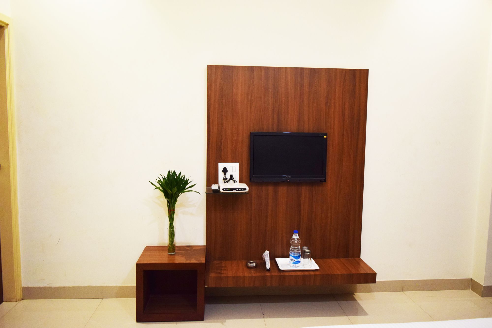 Hotel Palace Amritsar Bagian luar foto